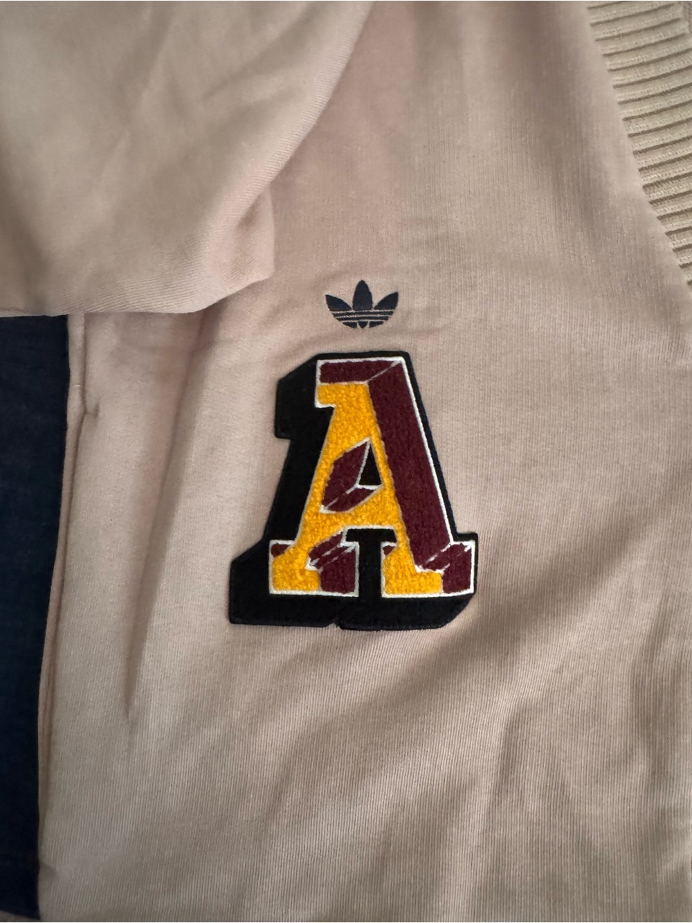 The adidas Originals Class of 72 Cardigan originally retailed for $85. Unisex - Picture 3 of 7